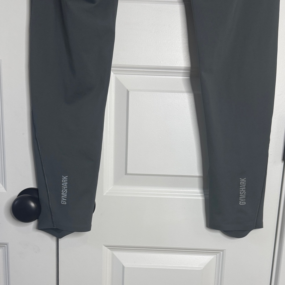 Gymshark XXL Gray Leggings - Picture 3 of 3